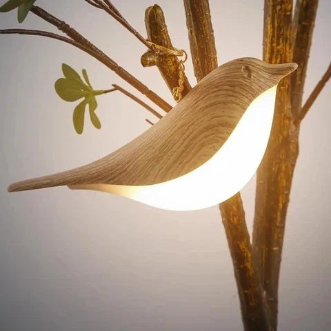 Vogel-Tischleuchte als Dekoration