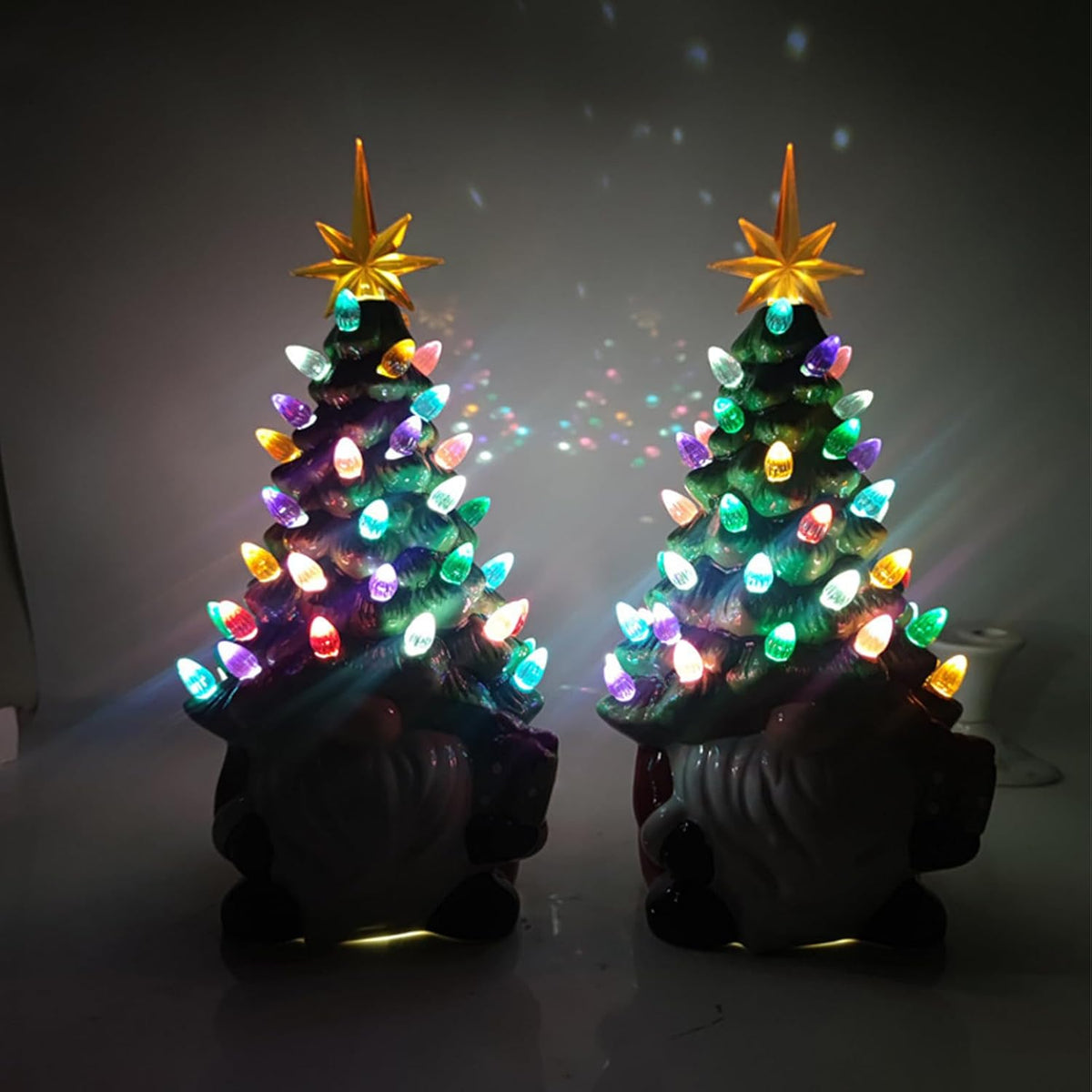 Leuchtender Wichtel-Baum mit 30 bunten LEDs
