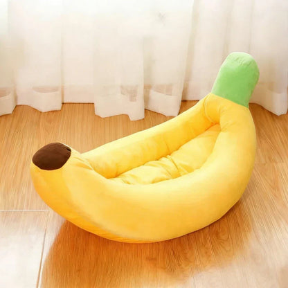 Katzenbett in Bananenschalenform