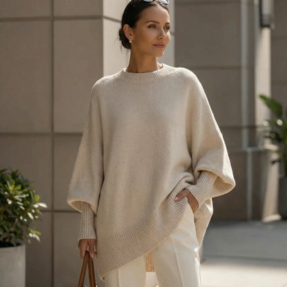 Oversized Pullover mit asymmetrischem Saum