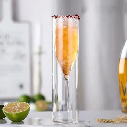 Champagnerglas mit Schwebe-Effekt