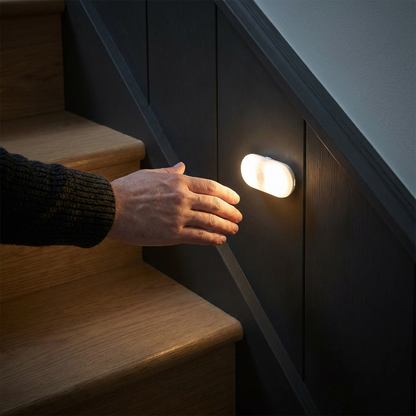 LumaTrail™ | Bewegungsmelder Licht – Kabellose LED Nachtleuchte für Flur, Treppe & Schlafzimmer
