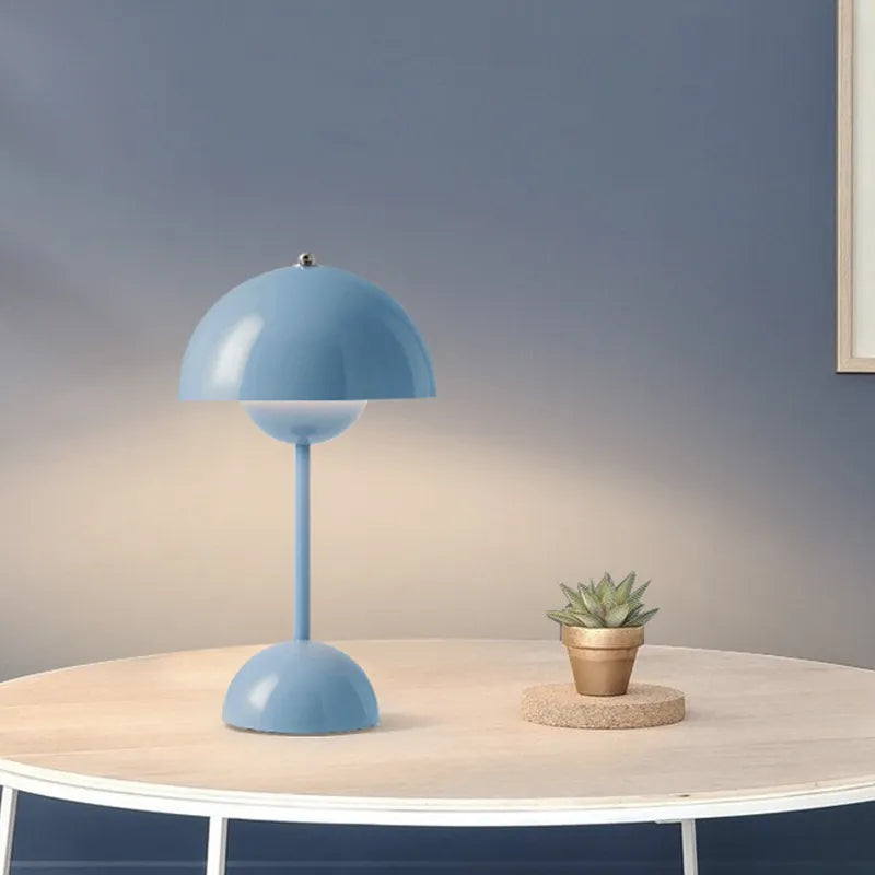 LED-Tischlampe Lumora | Dimmbar in 3 Stufen | USB-Aufladbar | Skandinavisches Design