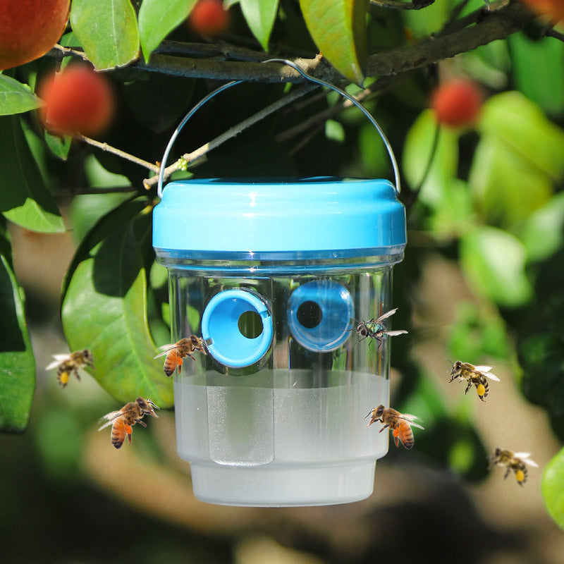 Solarbetriebene Wespenfalle mit LED-Anlockung | 1+1 GRATIS