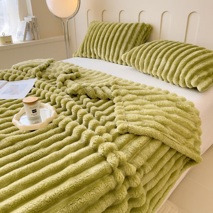 Flauschige Kuscheldecke aus Polyester | FluffyWrap™