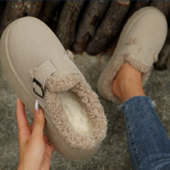 LuxeStep™ – Stilvolle Damen-Pantoffeln mit Fell & Plateausohle | 50 % RABATT