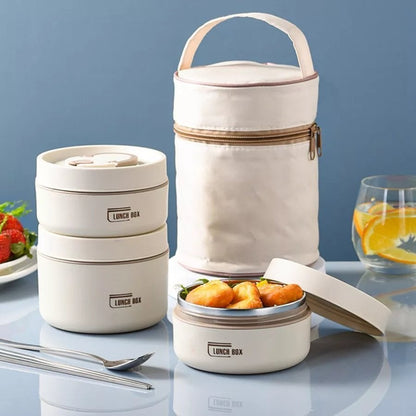 Lunchbox mit Tasche und Speisen