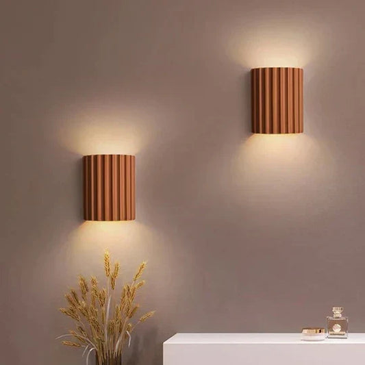 Wandlampe Rillendesign Braun