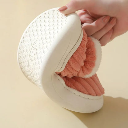 Jetzt warm & gemütlich durch den Winter | ALOE™ Winter Hausschuhe