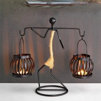 Kerzenständer Figur Balance