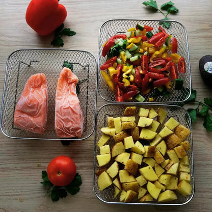 Airfryer-Körbe Gemüse und Lachs