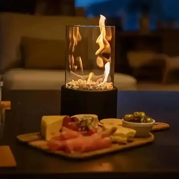 FlammenKlar™ | Tischfeuer Laterne – Echtes Flammenlicht, Glaszylinder & wetterfester Stahl