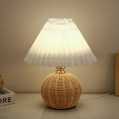 Tischlampe Rattansockel Weiß