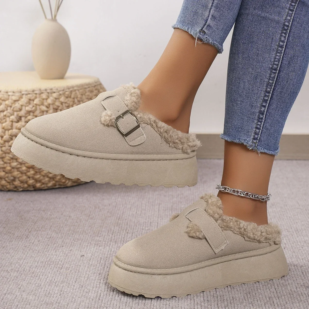LuxeStep™ – Stilvolle Damen-Pantoffeln mit Fell & Plateausohle | 50 % RABATT