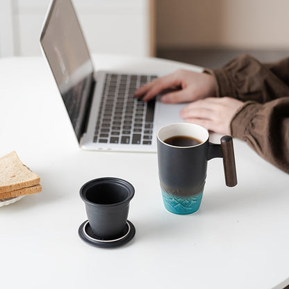 Teetasse am Arbeitsplatz