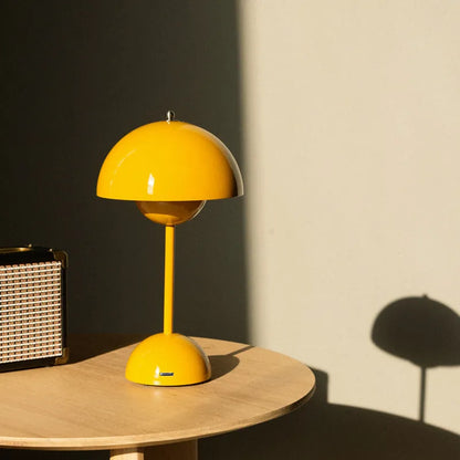LED-Tischlampe Lumora | Dimmbar in 3 Stufen | USB-Aufladbar | Skandinavisches Design