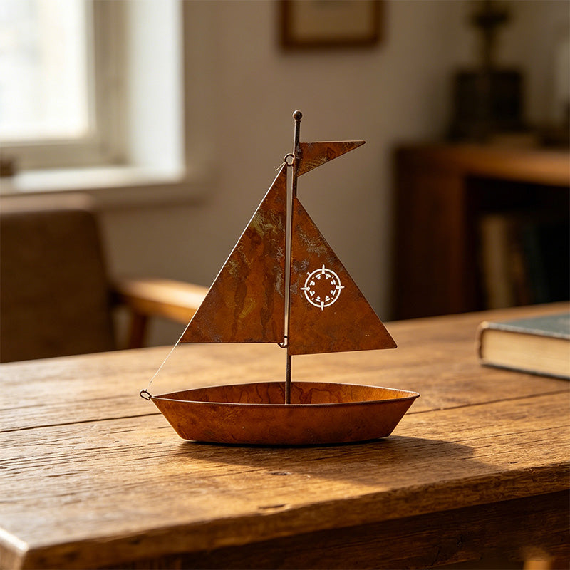 Seaborn Haven™ | Dekorativer Blumentopf im Segelboot-Design