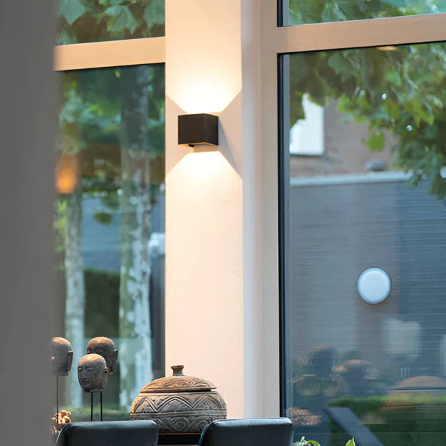 Kabellose LED-Wandleuchte für Innen & Außen | Akku-Wandlampe mit Bewegungssensor
