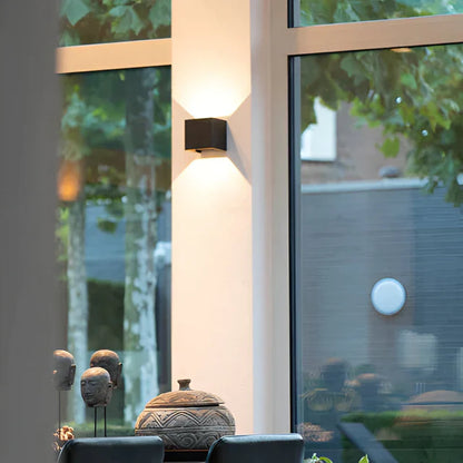 Kabellose LED-Wandleuchte für Innen & Außen | Akku-Wandlampe mit Bewegungssensor