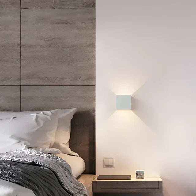 Kabellose LED-Wandleuchte für Innen & Außen | Akku-Wandlampe mit Bewegungssensor