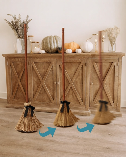 Schwebender Halloween Hexenbesen mit Sound und Bewegung