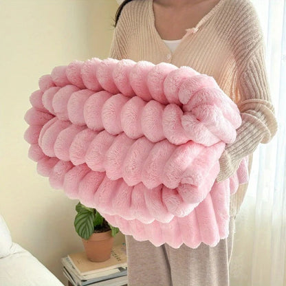 Flauschige Kuscheldecke aus Polyester | FluffyWrap™