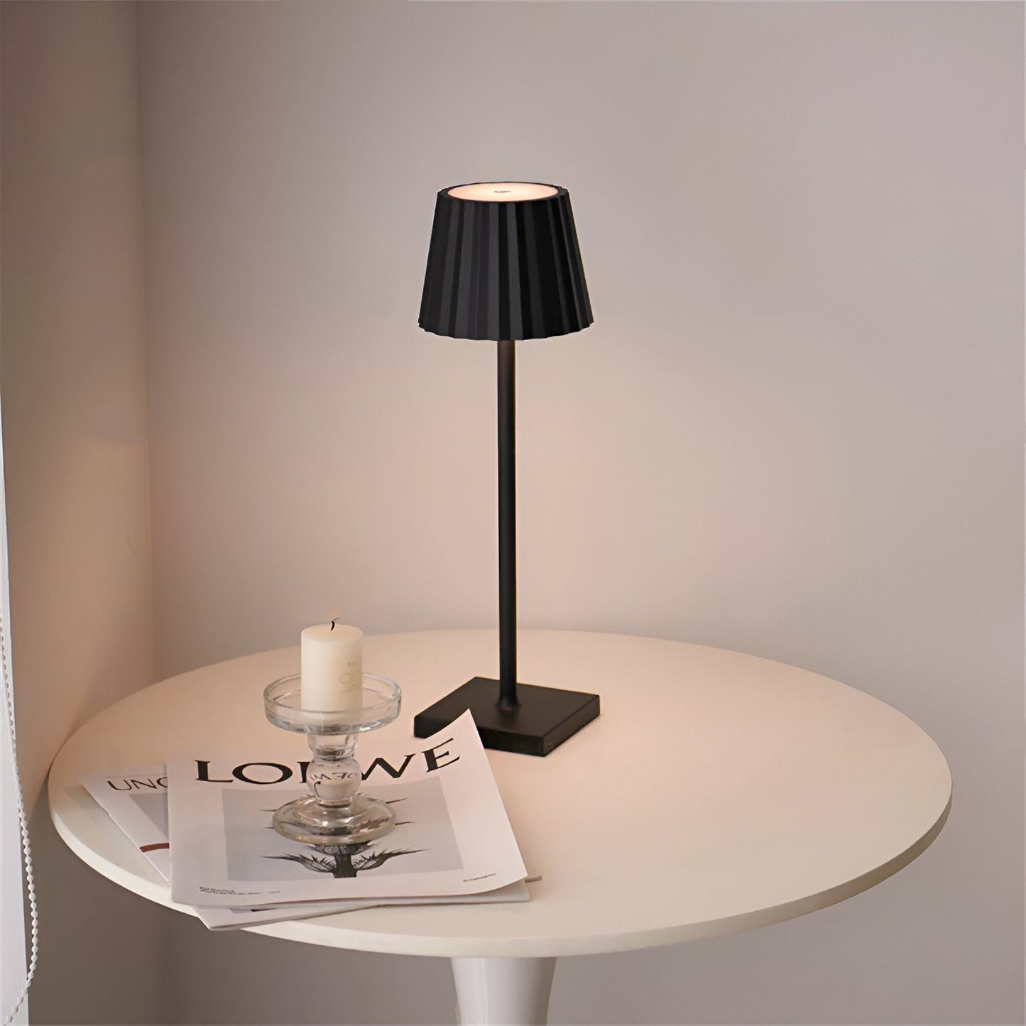 VelaLume™ – Kabellose Design-Tischlampe | Dimmbares Ambientelicht mit Akku für luxuriöse Wohnatmosphäre