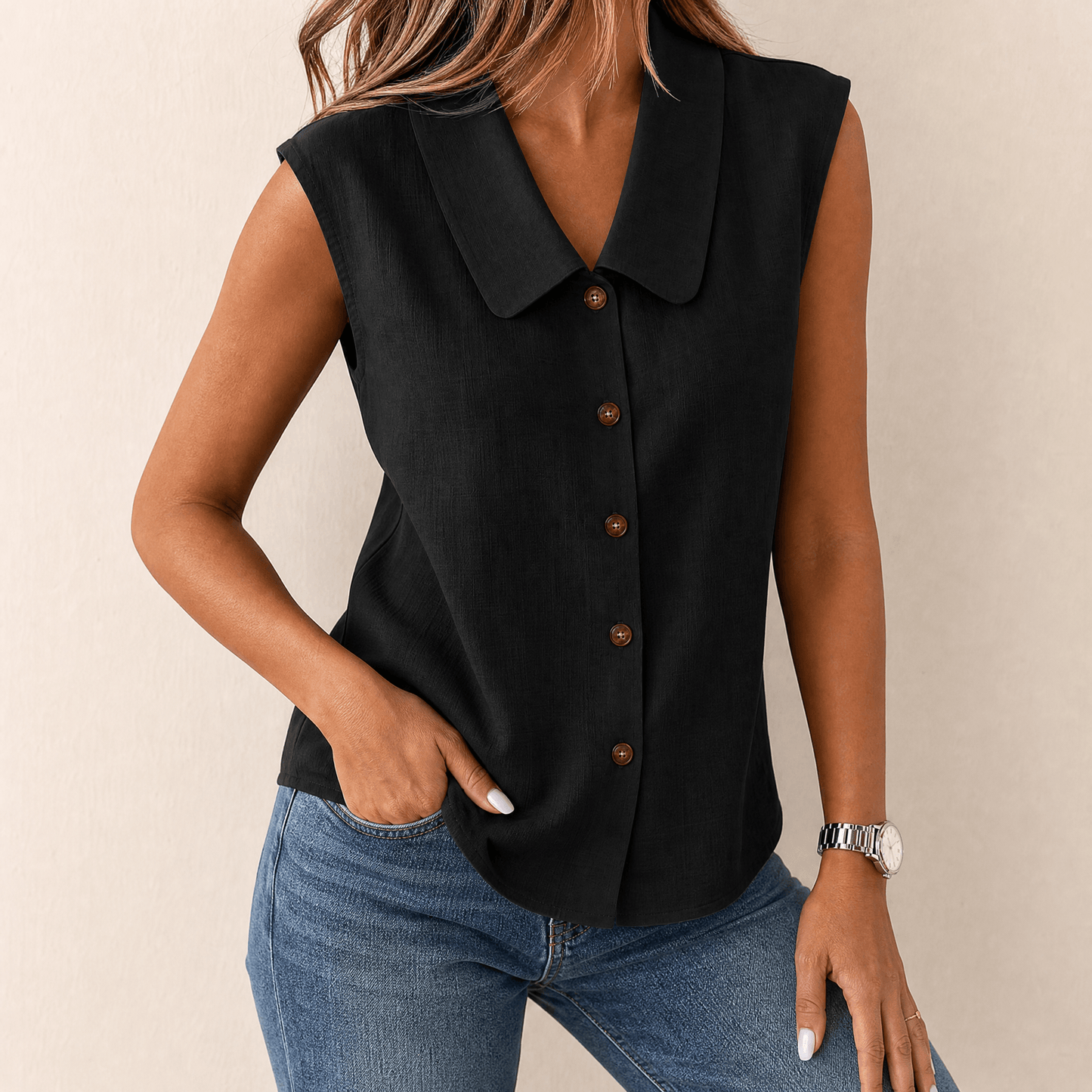 Elegante Sommerbluse ohne Ärmel – Kühl tragen, ohne die Oberarme zu zeigen