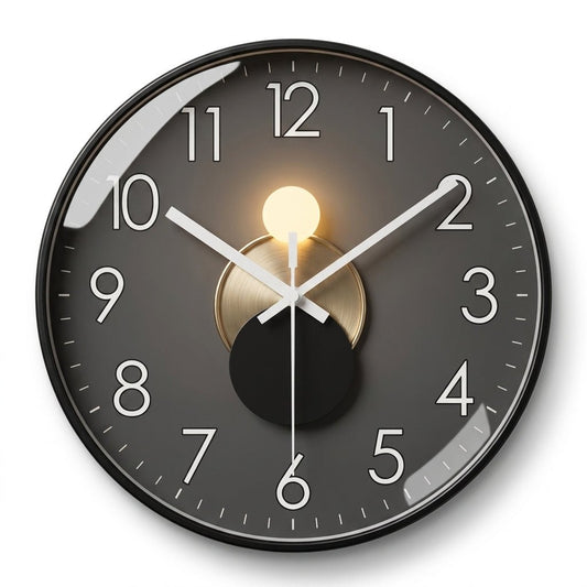 Runde Wanduhr mit dunklem Zifferblatt und 3D-Detail – Ansicht 1
