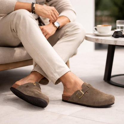 Orthopädische Hausschuhe für Damen & Herren | Clogs aus Wildleder | Pantoletten | Suedara