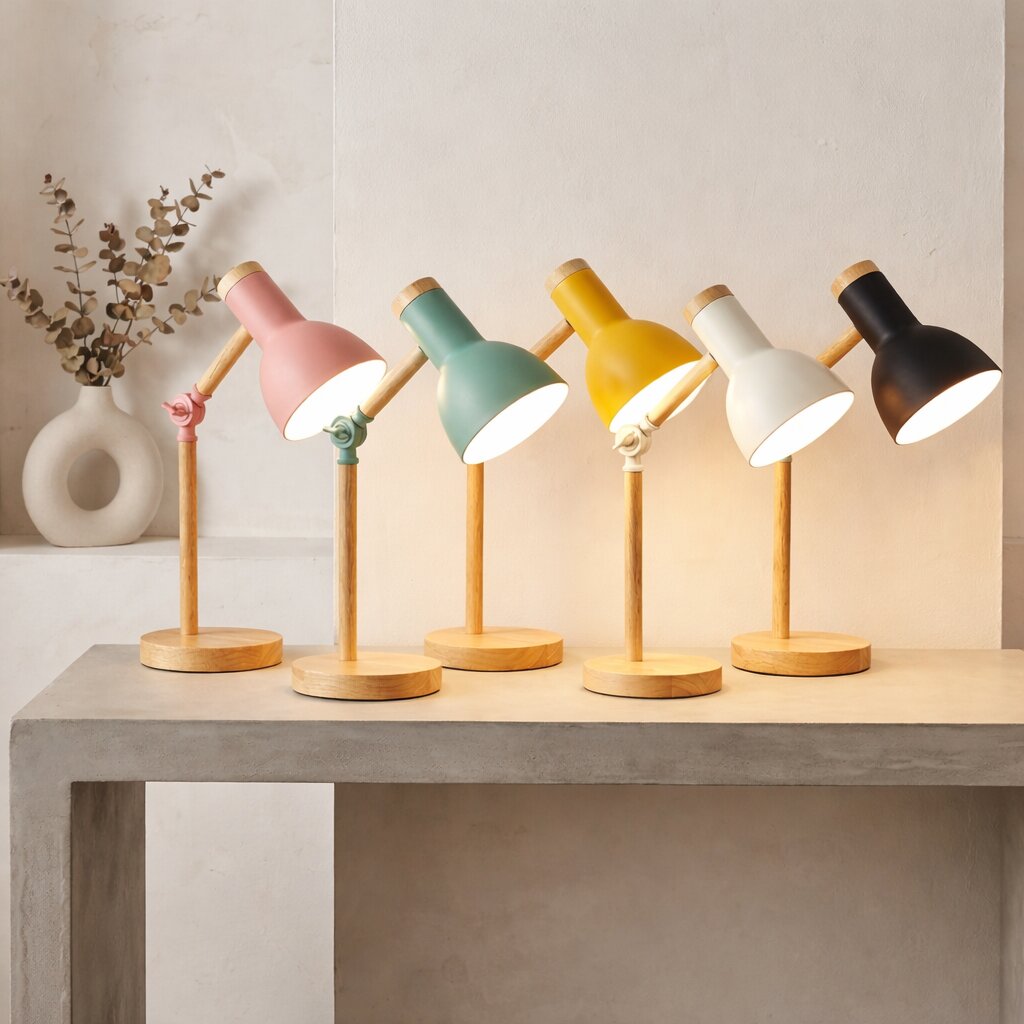 Schreibtischlampe aus Holz
