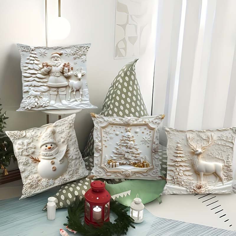 Weihnachts-Kissenbezüge mit Tannenschmuck