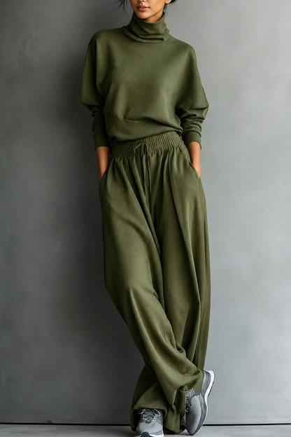 Zweiteiliges Rollkragen-Set mit Culotte-Hose | Wearbella