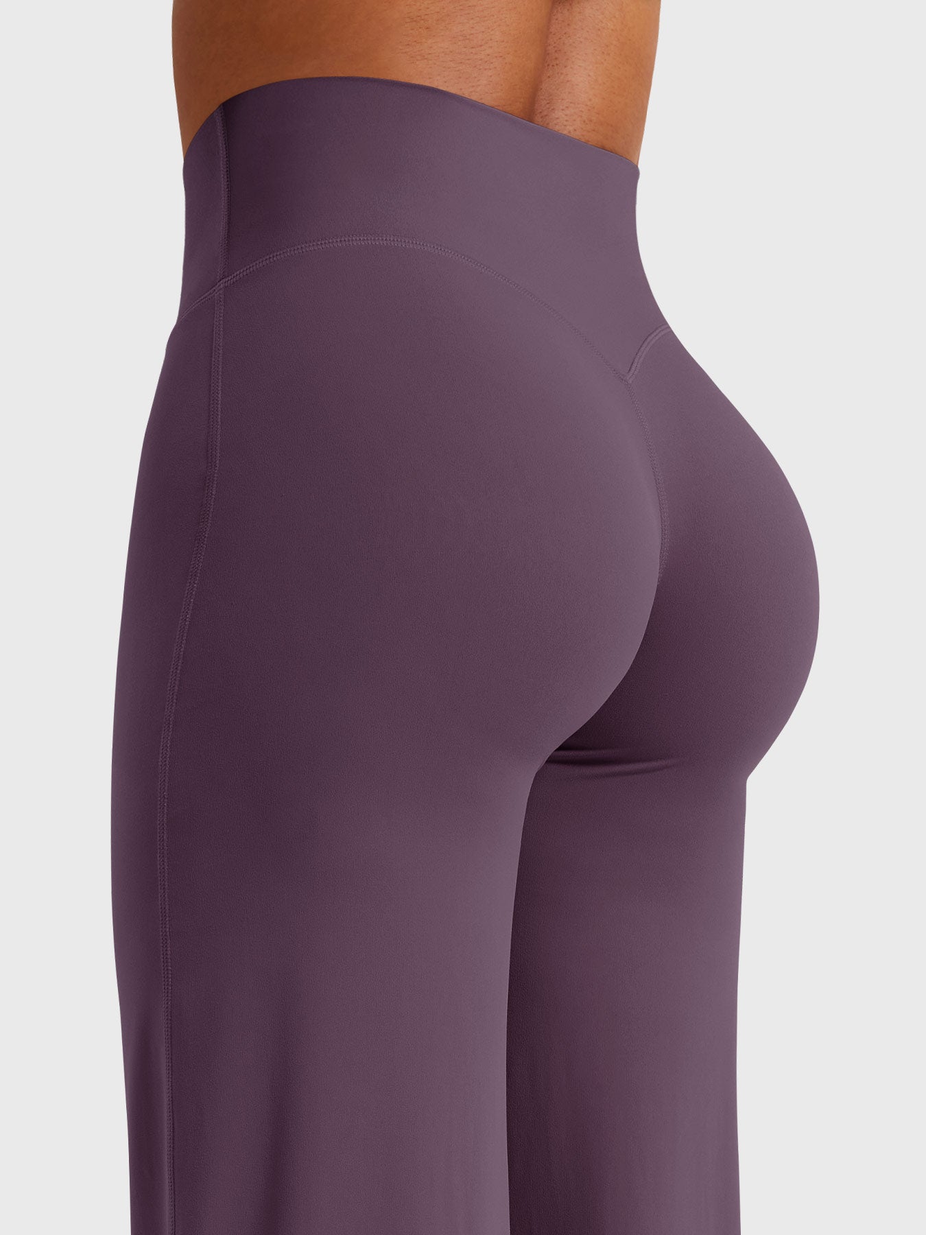 Yeoreo Eddiy | Figurformende Flared Leggings mit ultra bequemem Fit