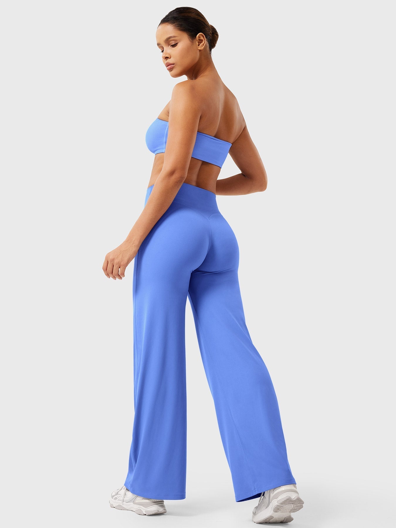 Yeoreo Eddiy | Figurformende Flared Leggings mit ultra bequemem Fit
