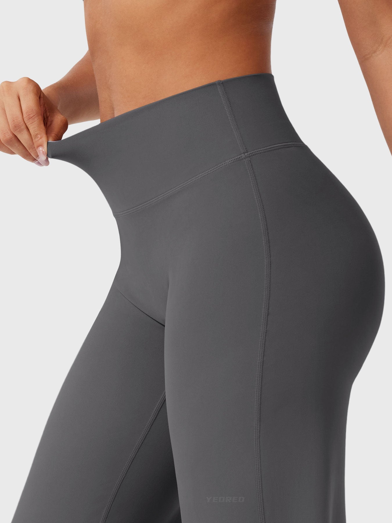 Yeoreo Eddiy | Figurformende Flared Leggings mit ultra bequemem Fit