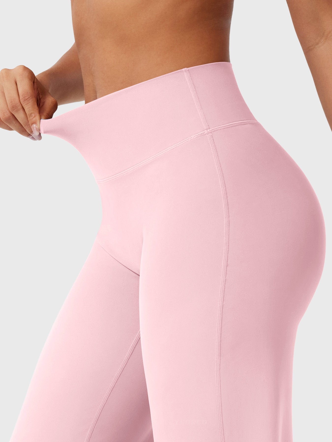 Yeoreo Eddiy | Figurformende Flared Leggings mit ultra bequemem Fit
