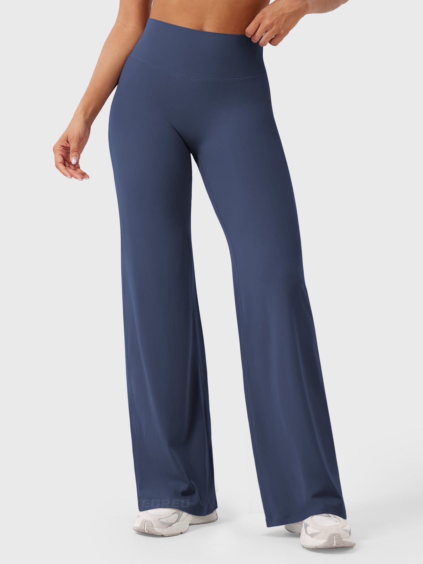 Yeoreo Eddiy | Figurformende Flared Leggings mit ultra bequemem Fit