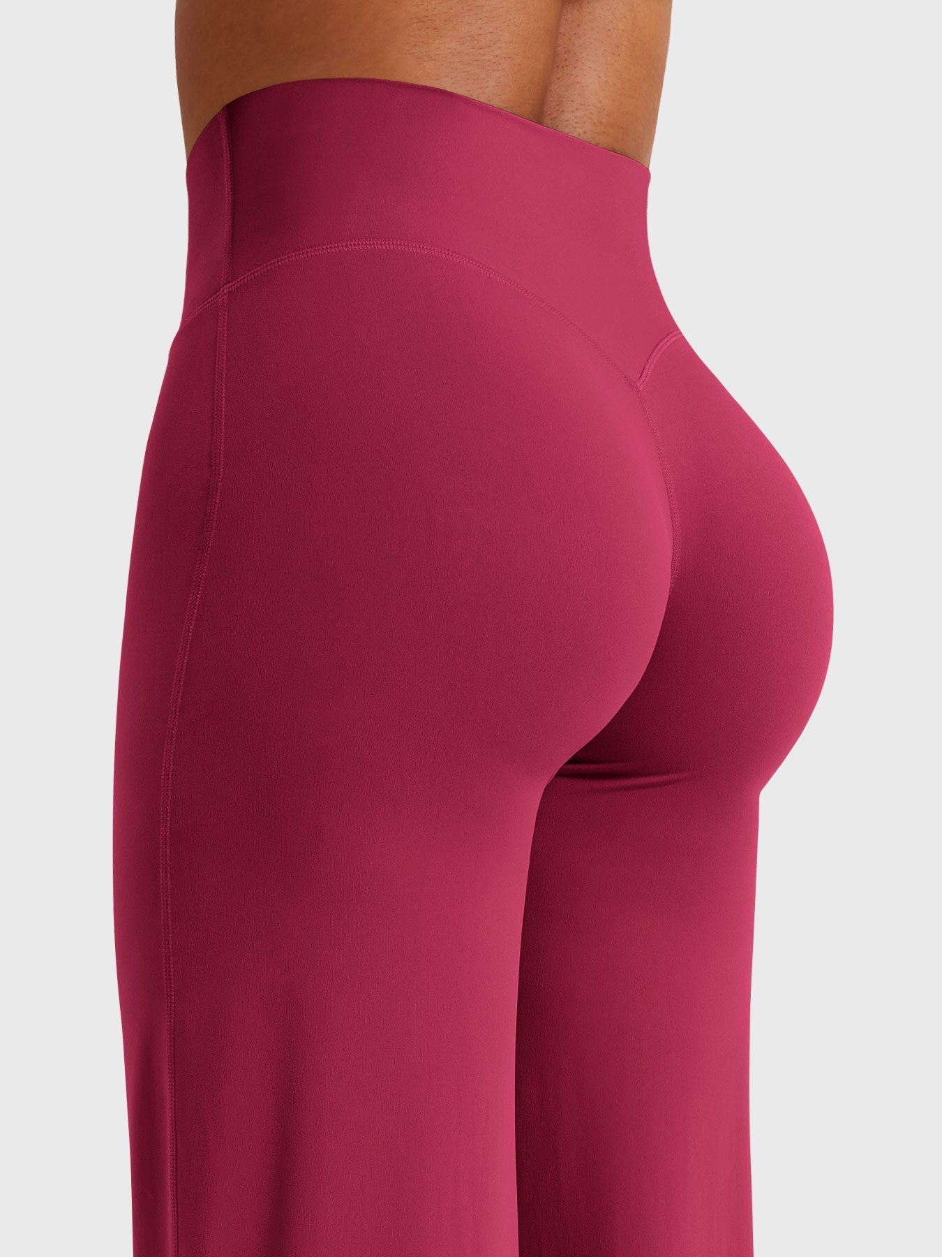 Yeoreo Eddiy | Figurformende Flared Leggings mit ultra bequemem Fit
